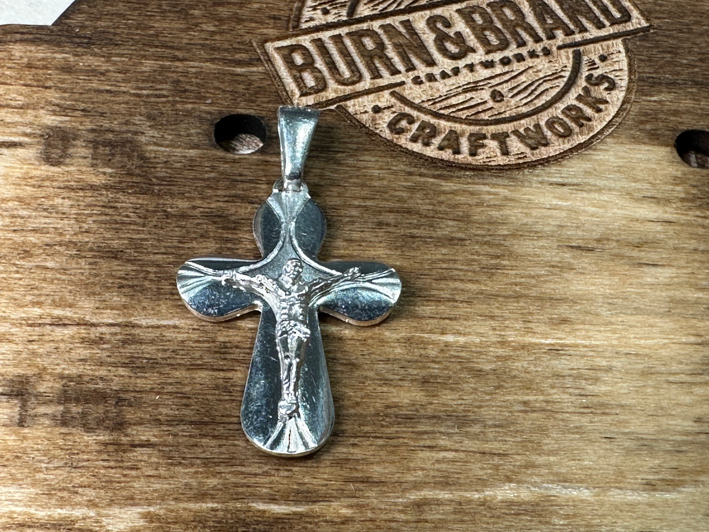 925 Crucifix pendant